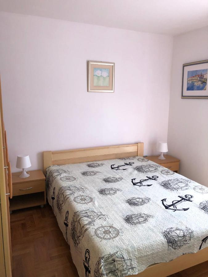 Vito & Rocco Apartment Малинска Экстерьер фото