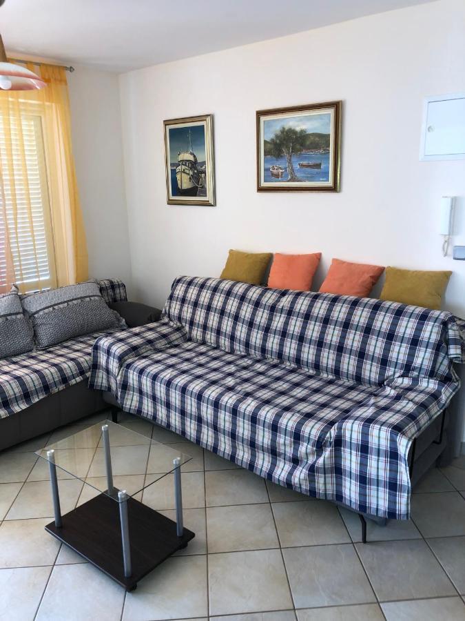Vito & Rocco Apartment Малинска Экстерьер фото
